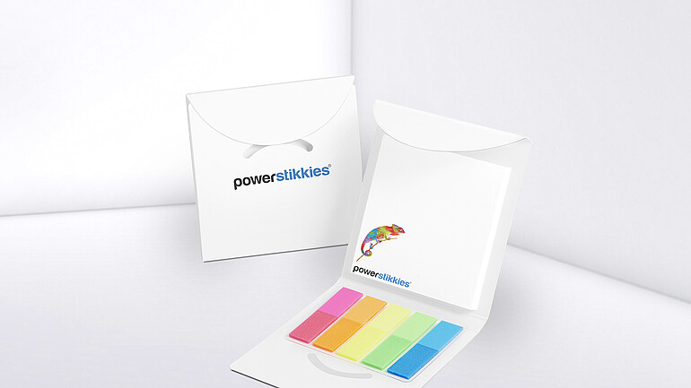 Haftsett mit weißen und bunten Haftnotizen und Kartonverschluss