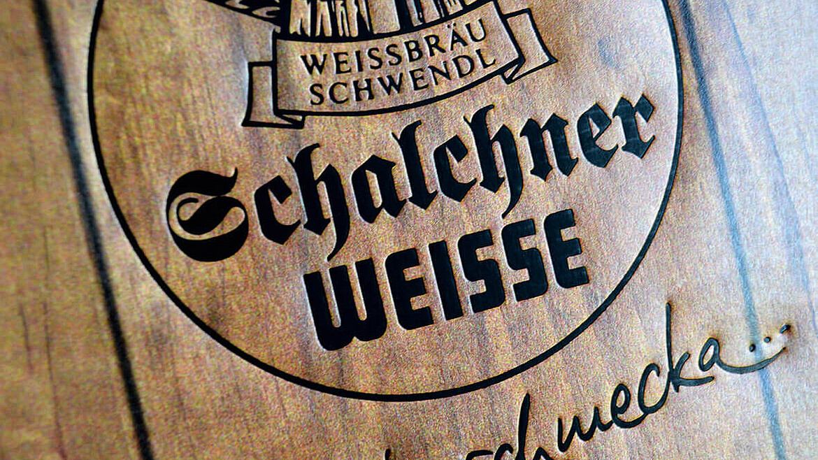 Holzkiste Rustikal mit individueller Logoprägung